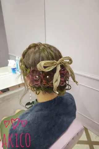 セミロング LUXBE GALLERY なんば駅前店所属・ラックスビーギャラリ ー AKICOのヘアスタイル