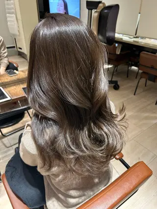 ロング 🎀大竹美侑／顔まわ りカット／レイヤーのヘアスタイル