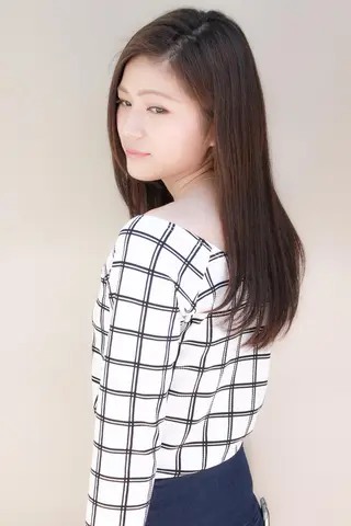 ロング まつお かずねのヘアスタイル