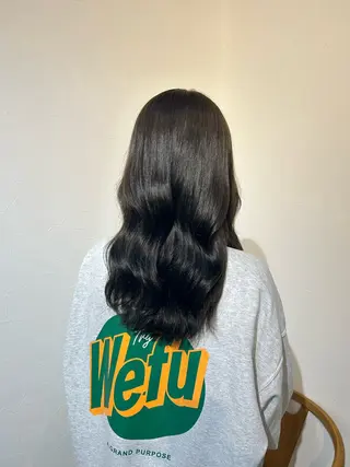 ロング カラー 野崎 唯華のヘアスタイル