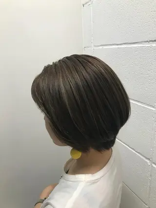 ショート カラー 特別モデル価格 タカシマイッセイのヘアスタイル