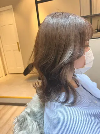 ミディアム 小山 ヨシタカのヘアスタイル