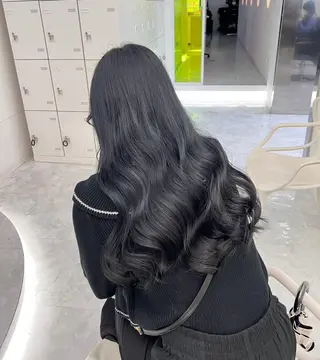 ロング カラー 韓国風透明感 カラー koumiのヘアスタイル