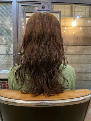 セミロング 🍁レイヤー.ニュア ンスパーマ.🍁陸来のヘアスタイル