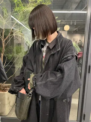 ショート レイヤーパーマ、ボブ 小須田ゆあのヘアスタイル