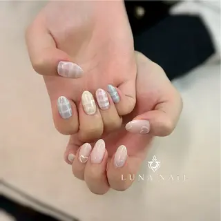 ネイル アトリエ　ミモザ所属・いまむら あかりのネイルデザイン