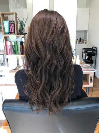 ロング カラー しょうへいの店四郎丸店所属・大川 優佳のヘアスタイル