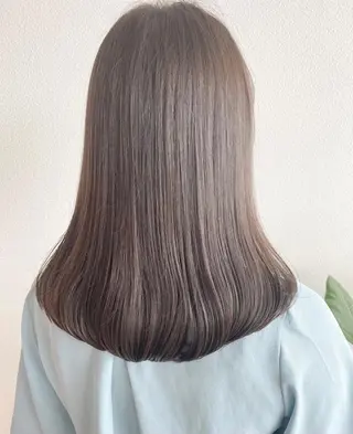 ロング カラー 藤井 貴美子のヘアスタイル