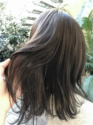 セミロング カラー ヘアアレンジ 🪽艶感× hair ｜kazaneのヘアスタイル