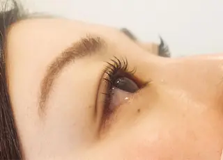 マツエク・マツパ 美容しょうへいの店所属・吉川 茉由子のマツエク・マツパデザイン