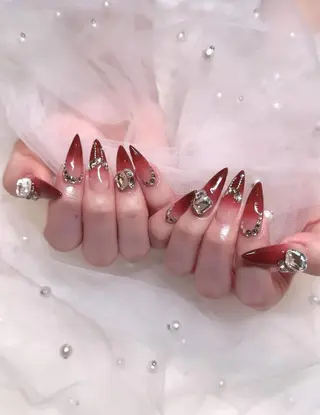 ネイル Lyna Nailのネイルデザイン