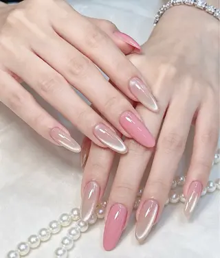 ネイル 高木 維麗絲のネイルデザイン