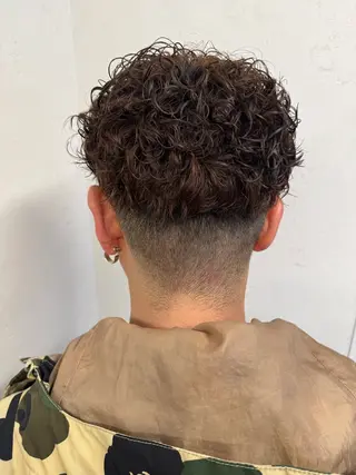 ショート パーマ メンズ パーマ/ハイトーン /吉田眞のヘアスタイル