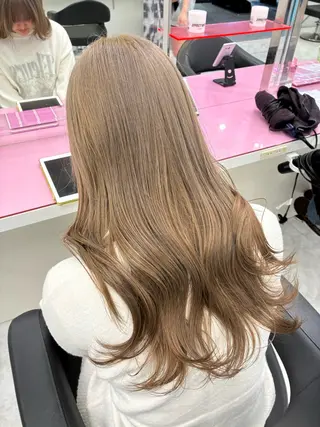 カラー 透明感ベージュ🤎 manami👒🌿のヘアスタイル