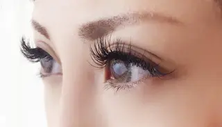 マツエク・マツパ アイラッシュサロンharuka所属・心斎橋駅徒歩１分 完全個室まつ毛専門店のマツエク・マツパデザイン