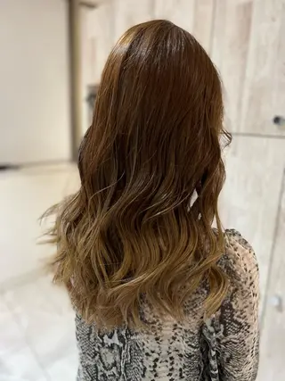 セミロング カラー 白髪ぼかし/ 艶カラー🌿斎藤相慶のヘアスタイル