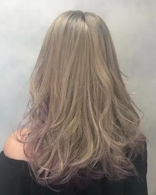 ロング 推しカラー🌙 RIHOのヘアスタイル