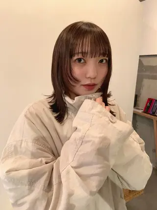 ミディアム mirai/ブリーチ ダブルカラーのヘアスタイル