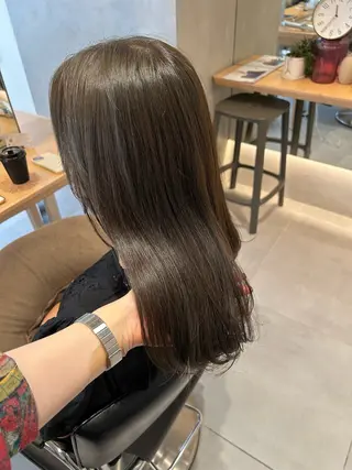 ミディアム カラー つやさらhair 🐫manaka🐫のヘアスタイル
