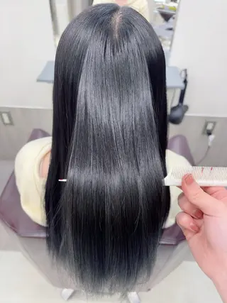 ロング カラー ダメージレスブリーチ デザイン．咲良のヘアスタイル