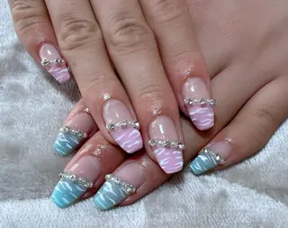 ネイル t. yoshizawaのネイルデザイン