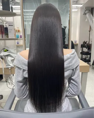 ロング カラー 半個室サロンyoures hair 髪質改善トリートメント東新宿店所属・榊原竜弥 髪質改善/美髪作りのヘアスタイル
