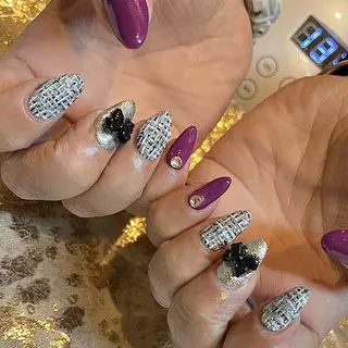 ミディアム H🌺 NAILのネイルデザイン