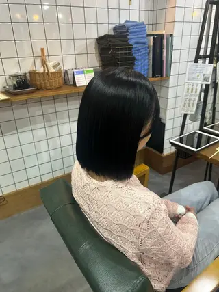 ミディアム カラー 倉本 美優のヘアスタイル