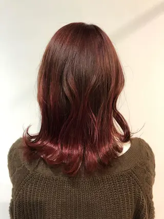 ミディアム カラー 青野 文香のヘアスタイル