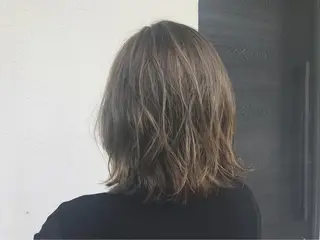 ミディアム カラー 中村 瑞希のヘアスタイル