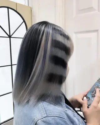 ミディアム カラー uros.所属・🩵aiko / モデル募集中️🩵のヘアスタイル