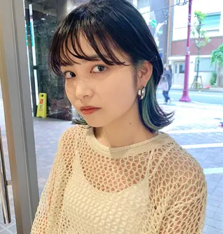 ミディアム カラー iLi所属・iLi 《イリ》のヘアスタイル