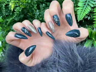 ネイル GRANDEUR焼津 MEI🪼のネイルデザイン