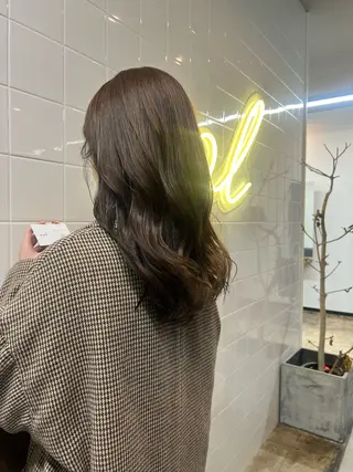 ロング カラー Sol所属・Sol. Sakihoのヘアスタイル