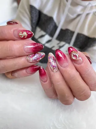 ネイル Flowerネイルサロン所属・. yukiのネイルデザイン