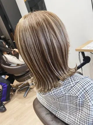 カラー unique所属・ブリーチデザイン 指名No1松原吹季のヘアスタイル