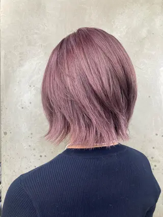 ミディアム ブリーチ&似合せボブ 田中寛十のヘアスタイル