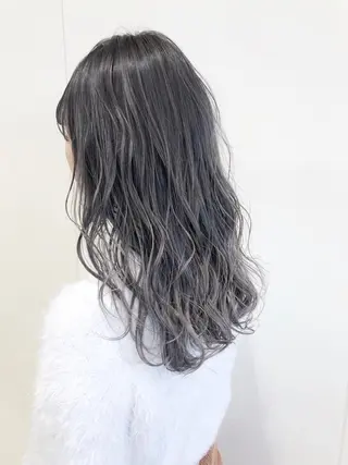 セミロング カラー ケアブリーチ 坪井佑樹のヘアスタイル