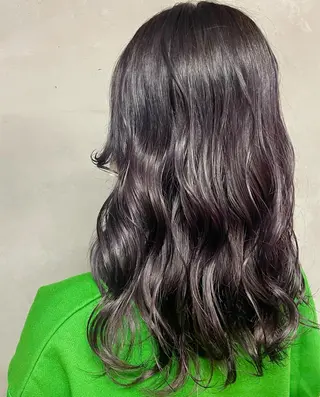 セミロング ハイトーン 🌷ハルミ🌷のヘアスタイル