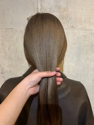 カラー STACY所属・吉見 みゆんのヘアスタイル