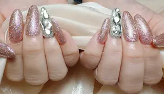 ネイル LR.ONE リナのネイルデザイン