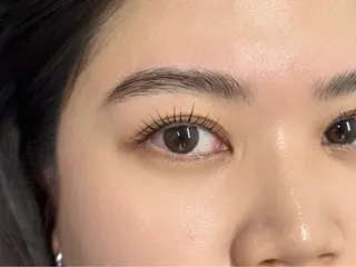 マツエク・マツパ LUNA Nail&Eyebrow所属・SUMIRE .のマツエク・マツパデザイン