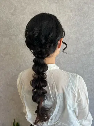 ロング Rio/ヘアセット/ ハイトーンカラーのヘアスタイル