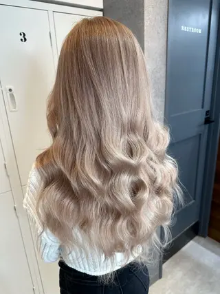 ロング カラー KEISUKE/ ブリーチ🧡エクステのヘアスタイル