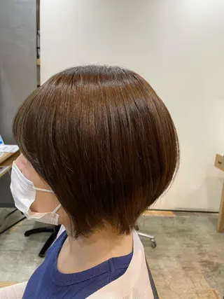 ショート カラー 上村 颯のヘアスタイル