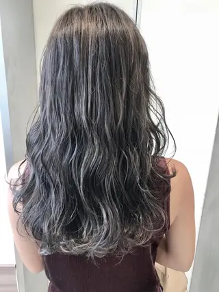 セミロング カラー 島袋 ナオユキのヘアスタイル