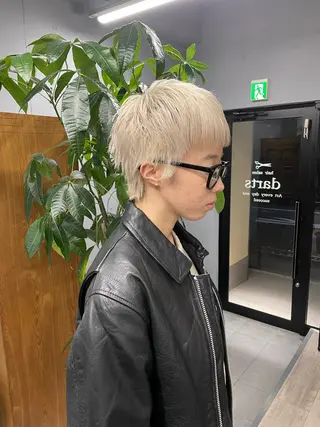 ショート カラー darts所属・マツダ レンのヘアスタイル