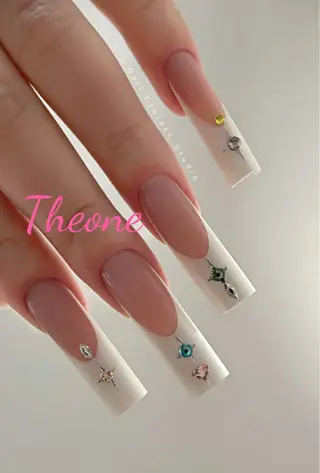 ネイル 内村 ミナのネイルデザイン