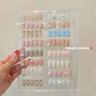 ネイル EmaNail天満橋店所属・EmaNail Risaのネイルデザイン