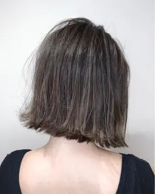 ショート カラー ボブ・レイヤーカット 吉敷航一のヘアスタイル